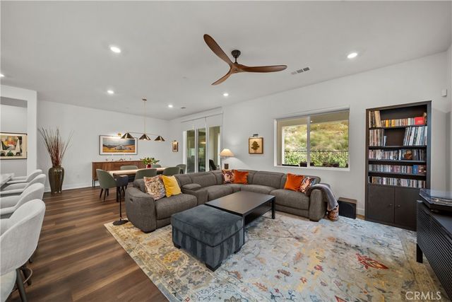 29448 Via Diamante, Valencia, CA 91354