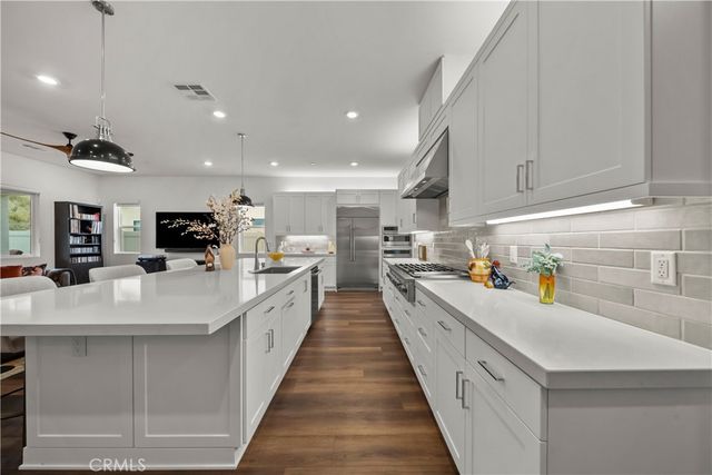 29448 Via Diamante, Valencia, CA 91354