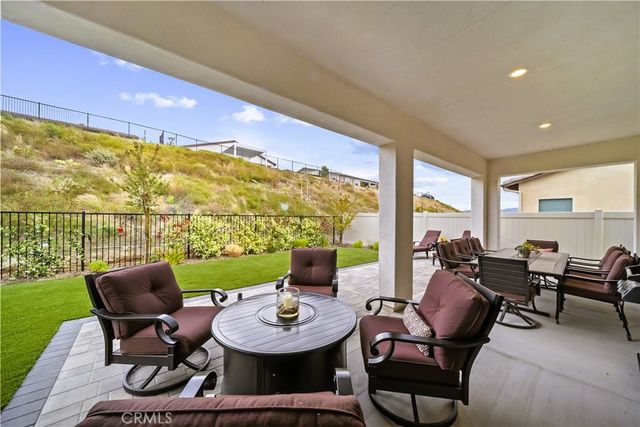 29448 Via Diamante, Valencia, CA 91354