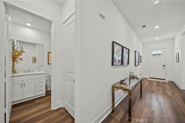 29448 Via Diamante, Valencia, CA 91354