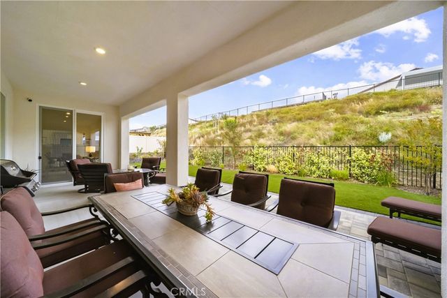 29448 Via Diamante, Valencia, CA 91354