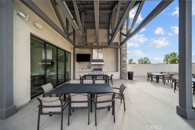 29448 Via Diamante, Valencia, CA 91354