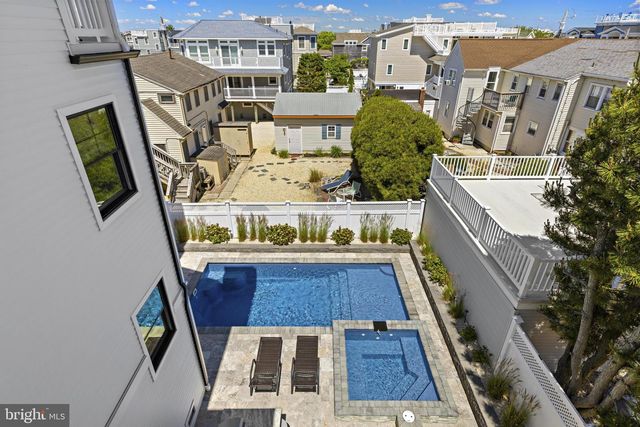 111 E TENNESSEE AVE, Long Beach Township, NJ 08008