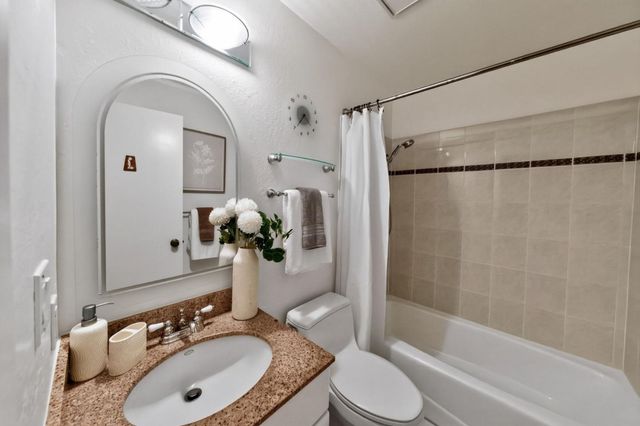 1328 Oddstad Boulevard, Pacifica, CA 94044