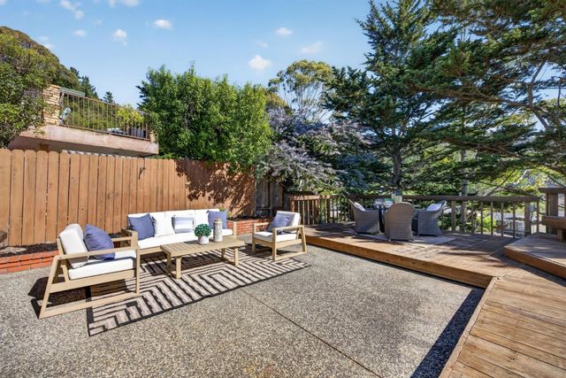1328 Oddstad Boulevard, Pacifica, CA 94044
