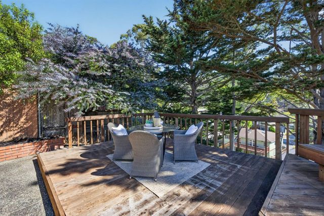 1328 Oddstad Boulevard, Pacifica, CA 94044