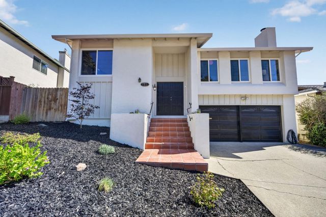 1328 Oddstad Boulevard, Pacifica, CA 94044