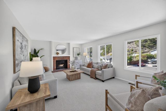 1328 Oddstad Boulevard, Pacifica, CA 94044