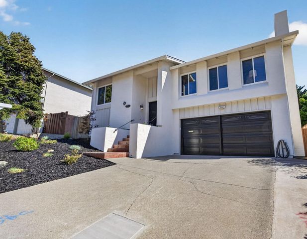 1328 Oddstad Boulevard, Pacifica, CA 94044