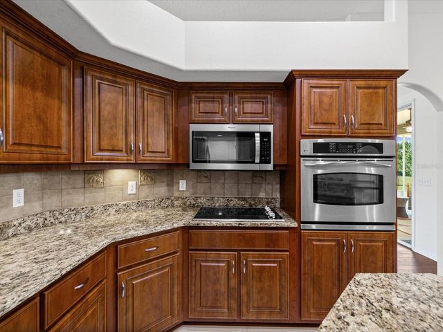 6413 EMERSON ROAD, Brooksville, FL 34601