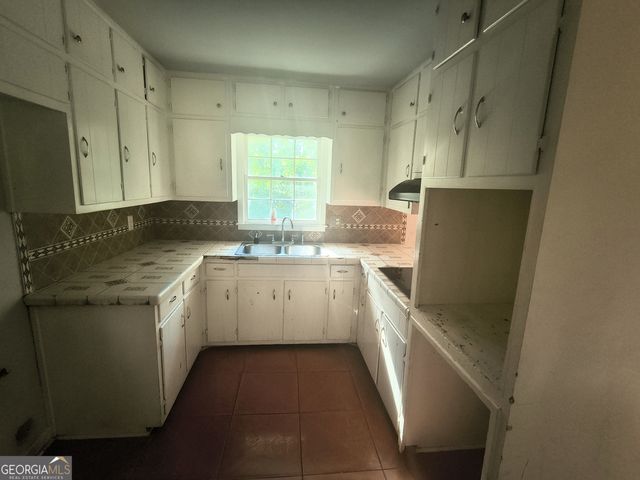 363 River Road, Jonesboro, GA 30236