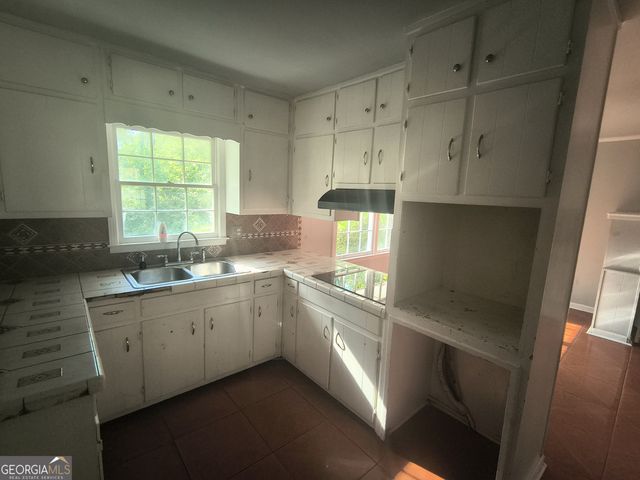 363 River Road, Jonesboro, GA 30236