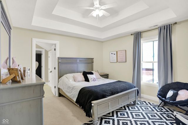 13054 Deerstyne Green Street, Carmel, IN 46032