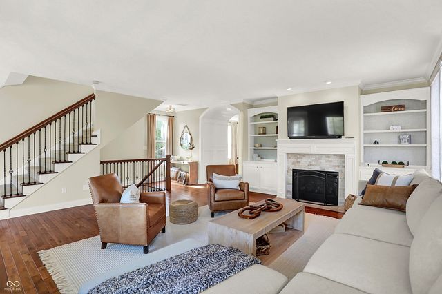 13054 Deerstyne Green Street, Carmel, IN 46032