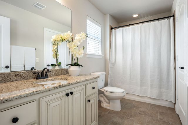 344 Sherbrook Street, Van Alstyne, TX 75495