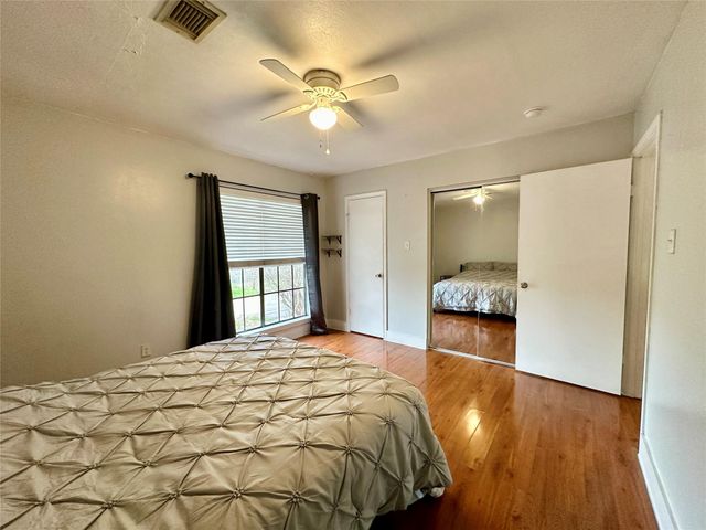 4109 Lark Lane A, Houston, TX 77025