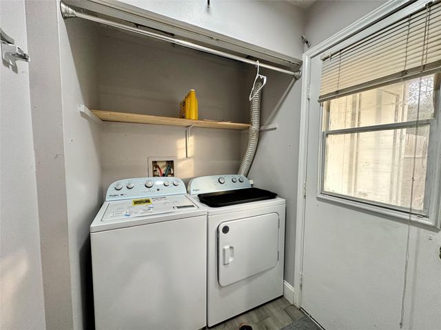 4109 Lark Lane A, Houston, TX 77025