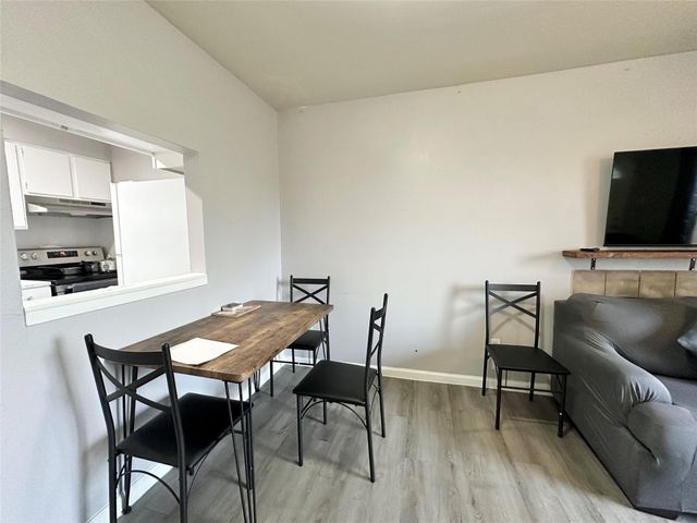 4109 Lark Lane A, Houston, TX 77025