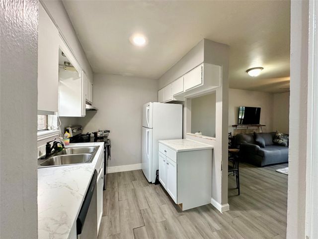 4109 Lark Lane A, Houston, TX 77025