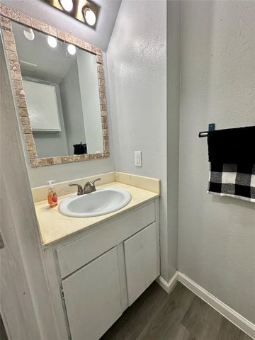 4109 Lark Lane A, Houston, TX 77025