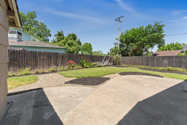 6305 Edgerton Way, Carmichael, CA 95608