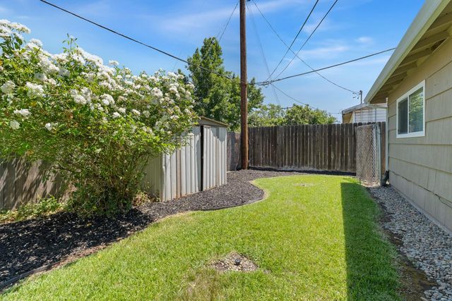 6305 Edgerton Way, Carmichael, CA 95608