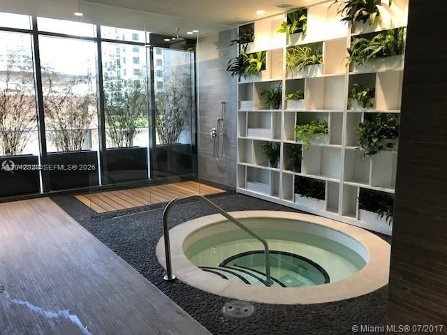 55 SW 9th St 2103, Miami, FL 33130