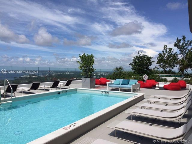 55 SW 9th St 2103, Miami, FL 33130