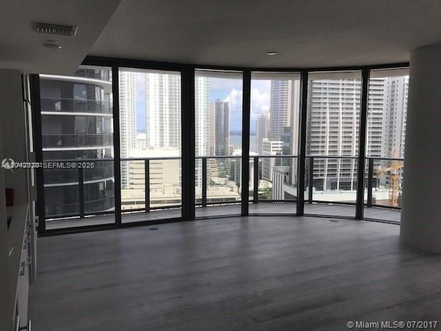 55 SW 9th St 2103, Miami, FL 33130
