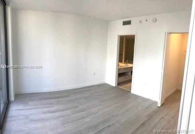 55 SW 9th St 2103, Miami, FL 33130