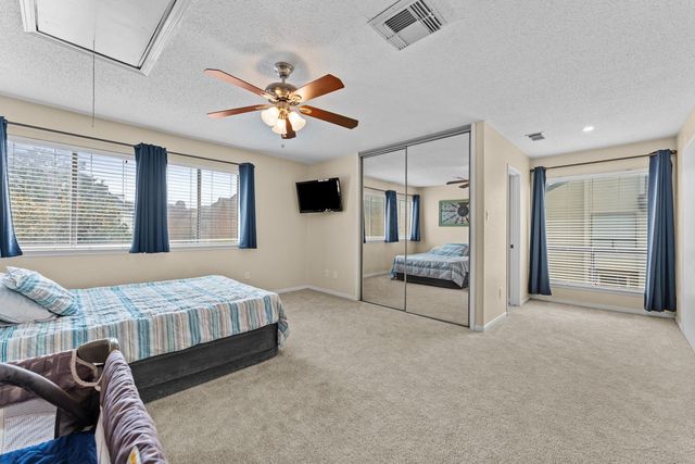 1112 Bering Drive 66, Houston, TX 77057