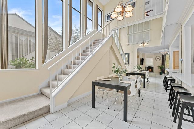 1112 Bering Drive 66, Houston, TX 77057