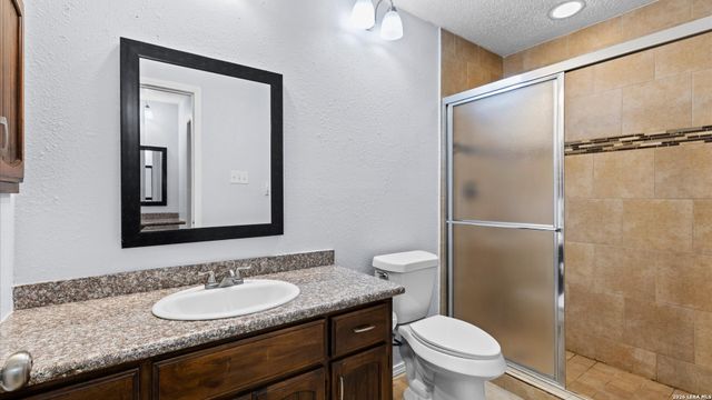 209 CRYSTAL CYN, Universal City, TX 78148