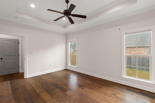 23 E Yellowstone, Hattiesburg, MS 39402