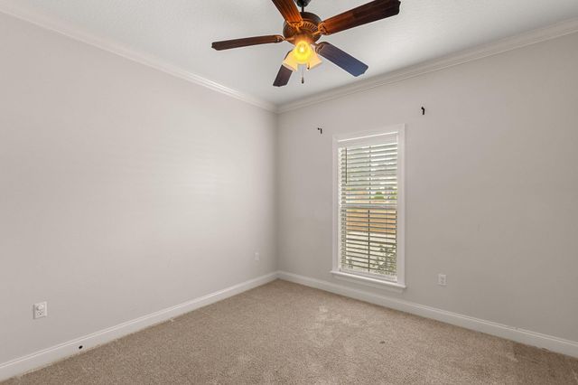 23 E Yellowstone, Hattiesburg, MS 39402