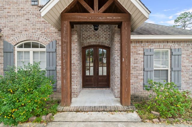 23 E Yellowstone, Hattiesburg, MS 39402