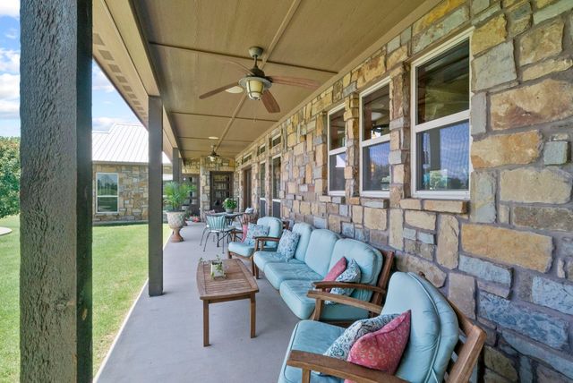 210 W Bluff Lane, Millsap, TX 76066