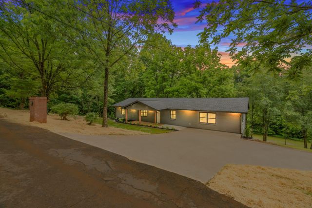 826 Long Mill Road, Athens, TN 37303