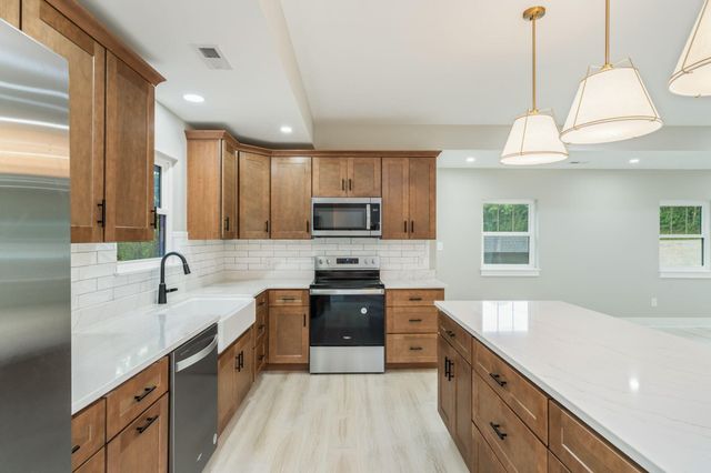 826 Long Mill Road, Athens, TN 37303
