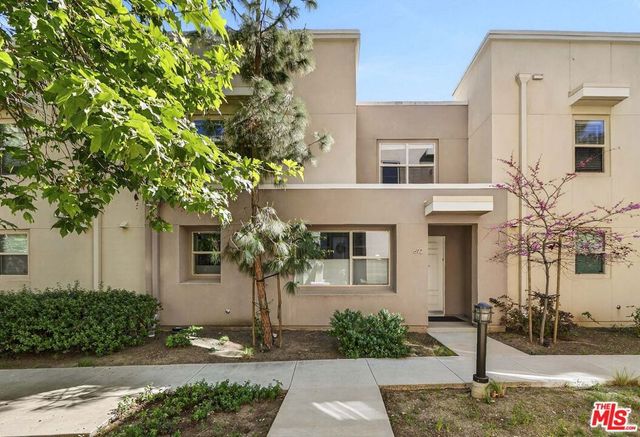 692 Colorado Circle, Carson, CA 90745