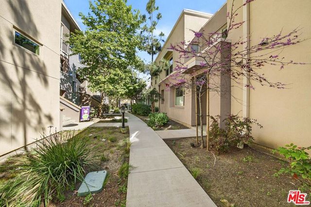 692 Colorado Circle, Carson, CA 90745