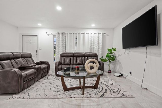 13002 E WHEELER ROAD, Dover, FL 33527