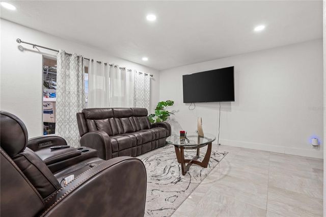 13002 E WHEELER ROAD, Dover, FL 33527