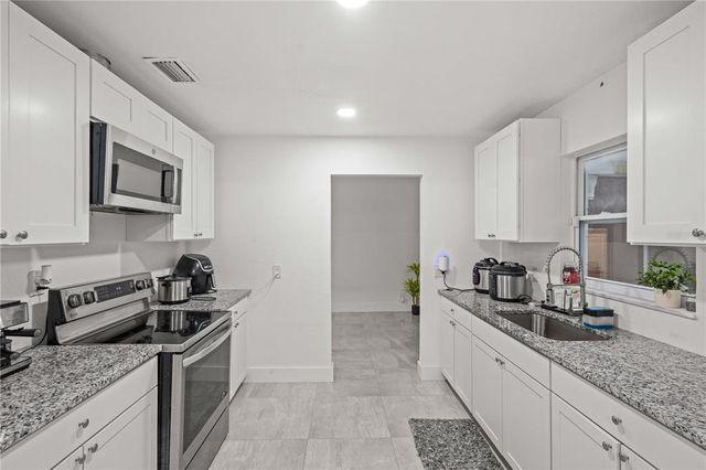 13002 E WHEELER ROAD, Dover, FL 33527