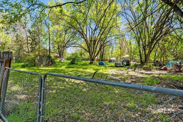 3012 N Tamarack Drive, Boise, ID 83703