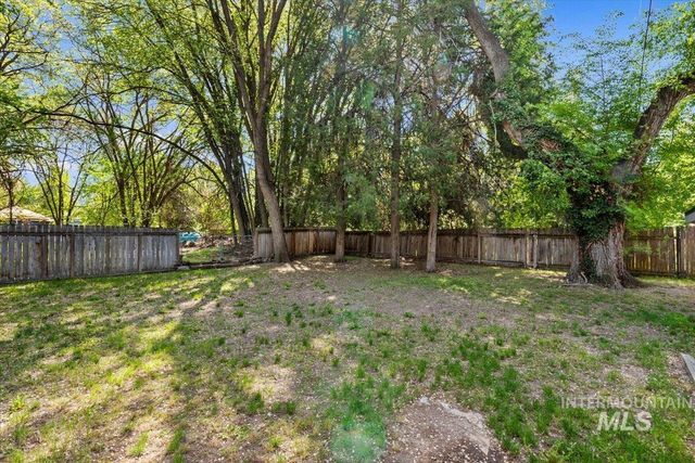 3012 N Tamarack Drive, Boise, ID 83703