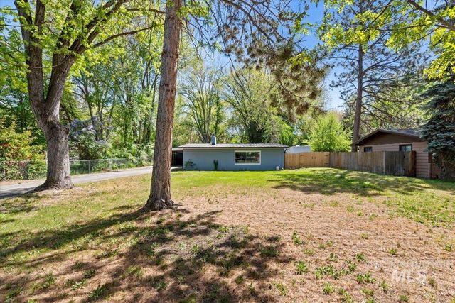 3012 N Tamarack Drive, Boise, ID 83703