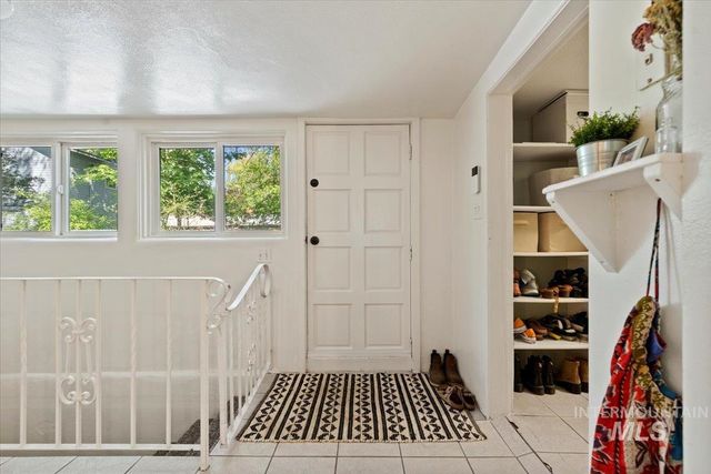 3012 N Tamarack Drive, Boise, ID 83703