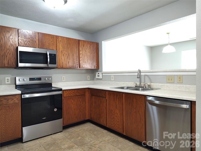 2726 Red Squirrel Trail, Charlotte, NC 28215