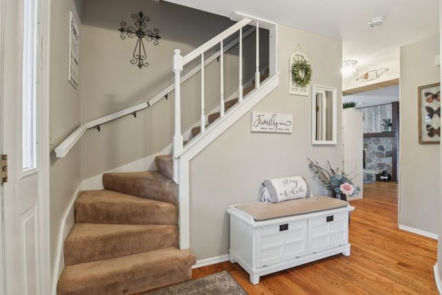 693 Exmoor Terrace, Crystal Lake, IL 60014